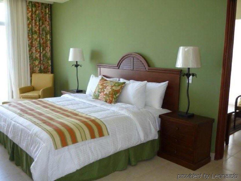 Gran Evenia Bijao Hotel Санта Клара Екстериор снимка A bedroom at the resort