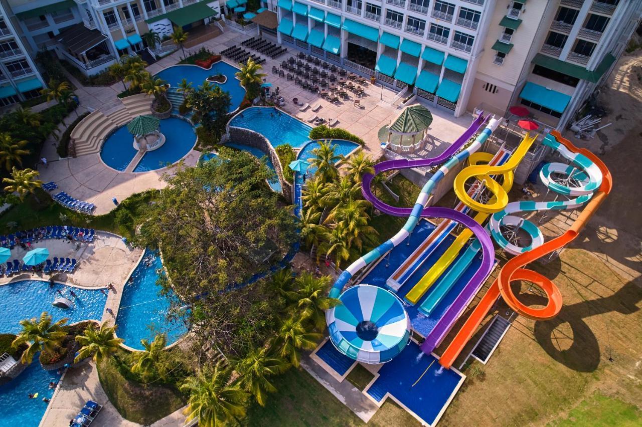 Gran Evenia Bijao Hotel Санта Клара Екстериор снимка Aerial view of Splash Island